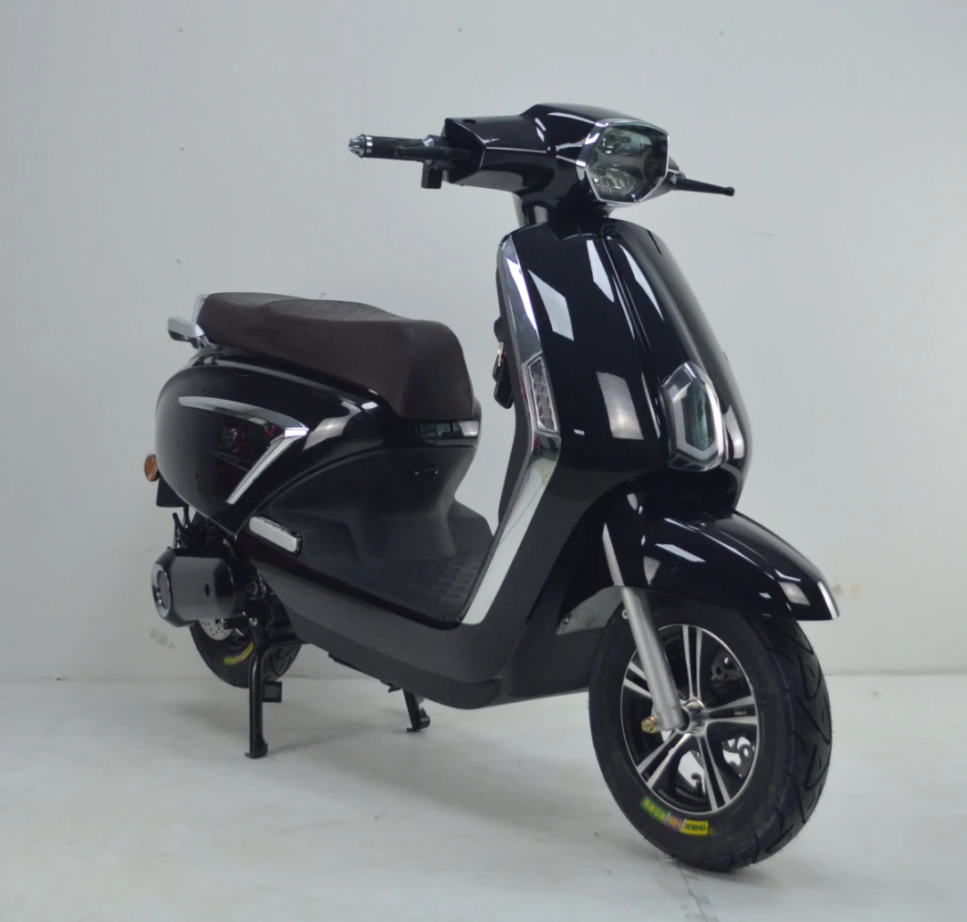 2000W Motor Portable Lithium Battery Electric Scooter for Europe Market with EEC & Coc